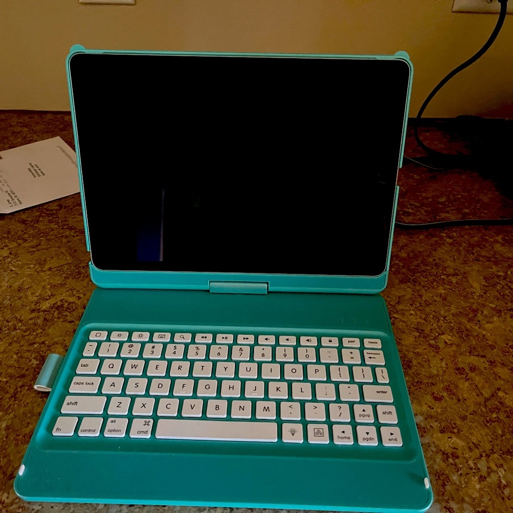 iPad keyboard case